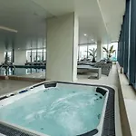 Luxury Kln By Alezzi Mamaia Nord Апартаменты *