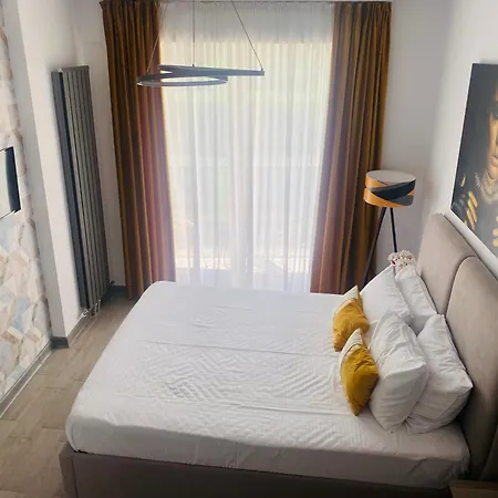 Luxury Kln By Alezzi Mamaia Nord Нэводари