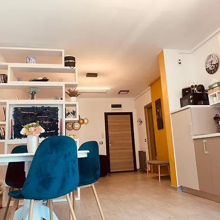 Апартаменты Luxury Kln By Alezzi Mamaia Nord *